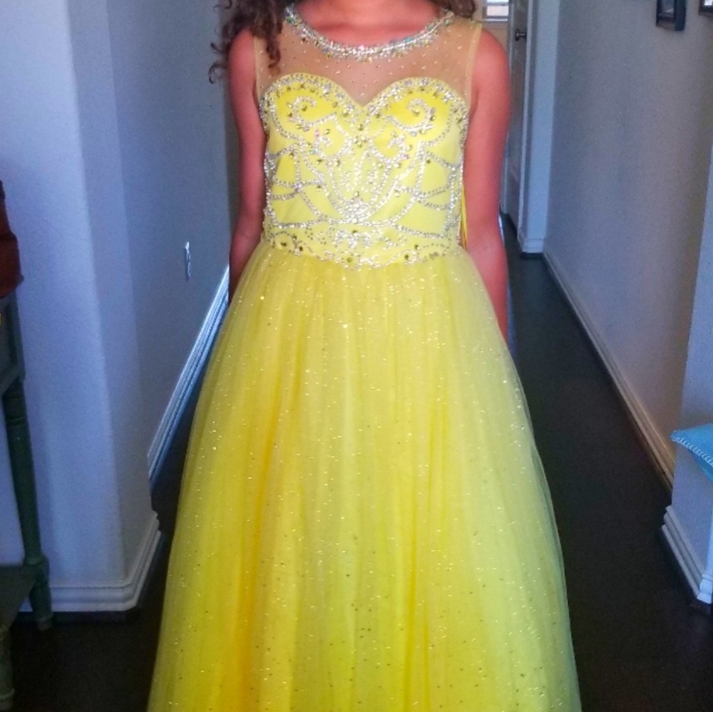 Pageant/Flowergirl full gown sunny yellow